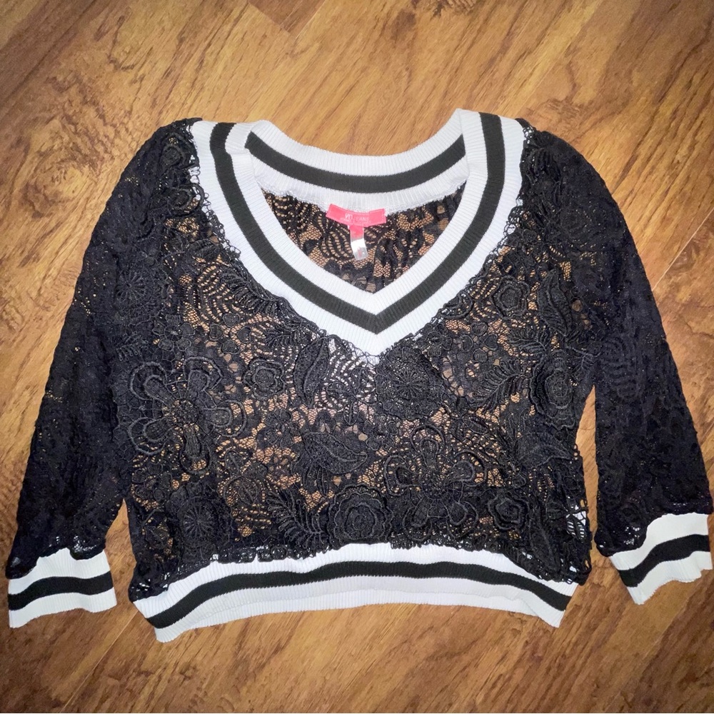 Black Macrame Lace V-Neck Cropped Cardigan! NWOT!